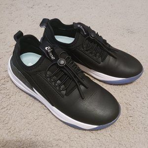 Black Clove Nursing Shoes 5.5 -In great condition!